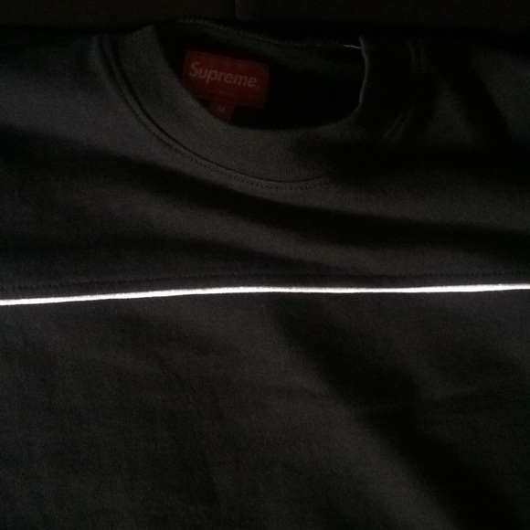 Authentic Supreme yoke piping crew neck size Med. - Picture 5 of 7